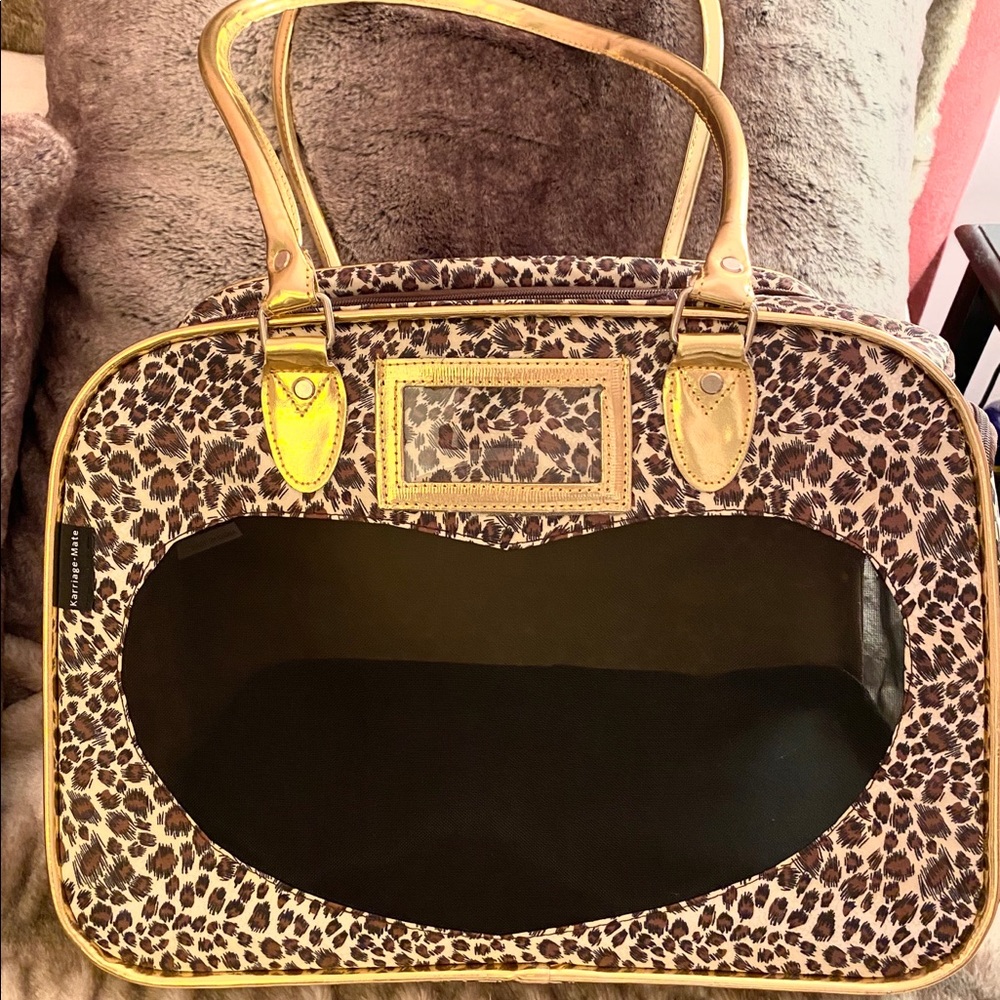 A Leopard Pet Carrier